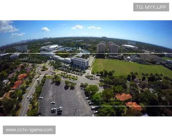 迈阿密国际赛前训练曝光无人机航拍展现球队最新战术布局